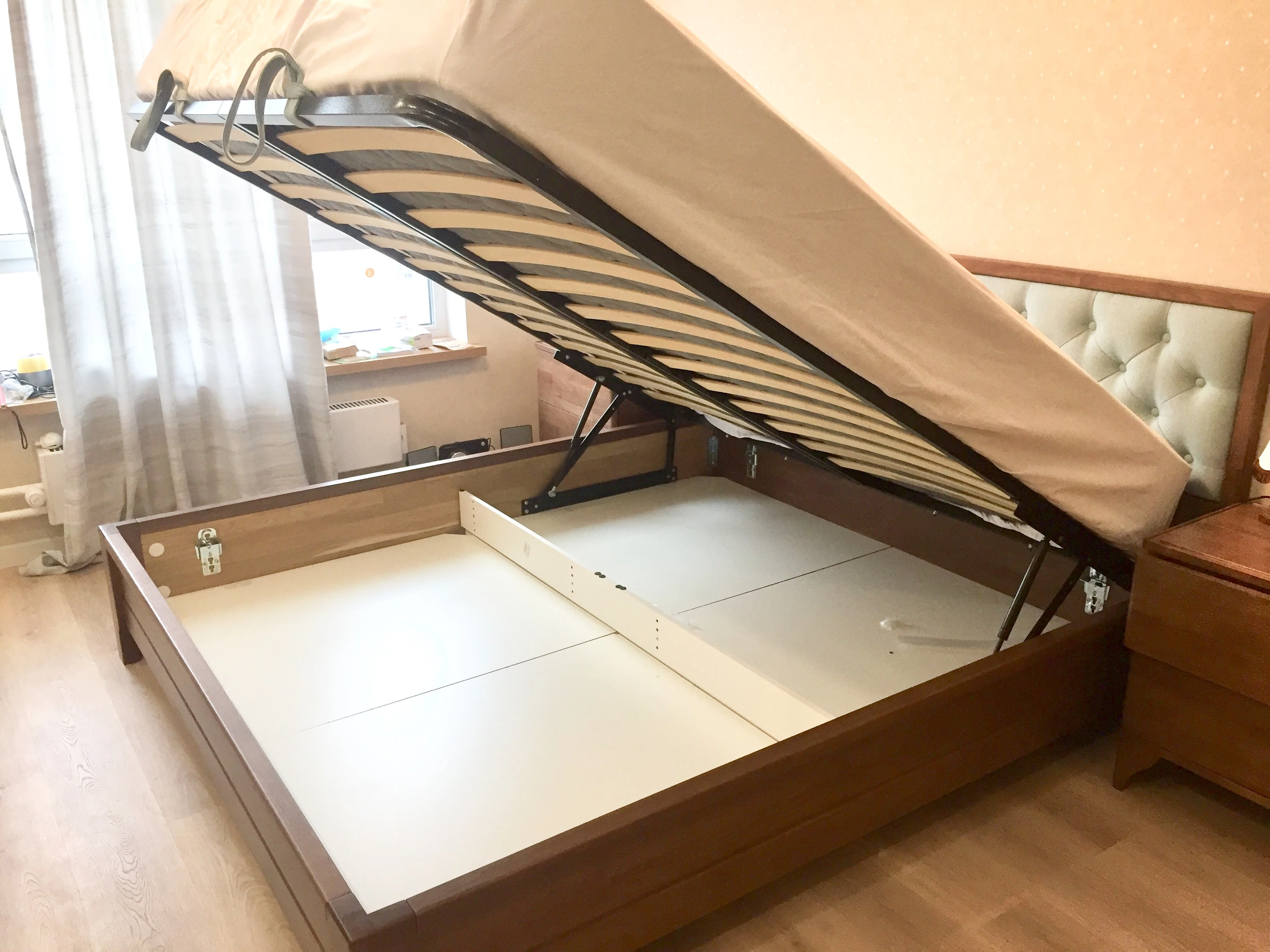 Спальная система Gloria Grate из массива дуба